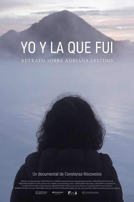 This film offers a revealing portrait of Argentine photographer Adriana Lestido. Through a close friendship, the documentary explores her artistic journey, delving into her focus on themes of captivity, motherhood, and primal instincts. It captures her search for personal transformation and artistic growth, offering a glimpse into the intimacy of her creative process.